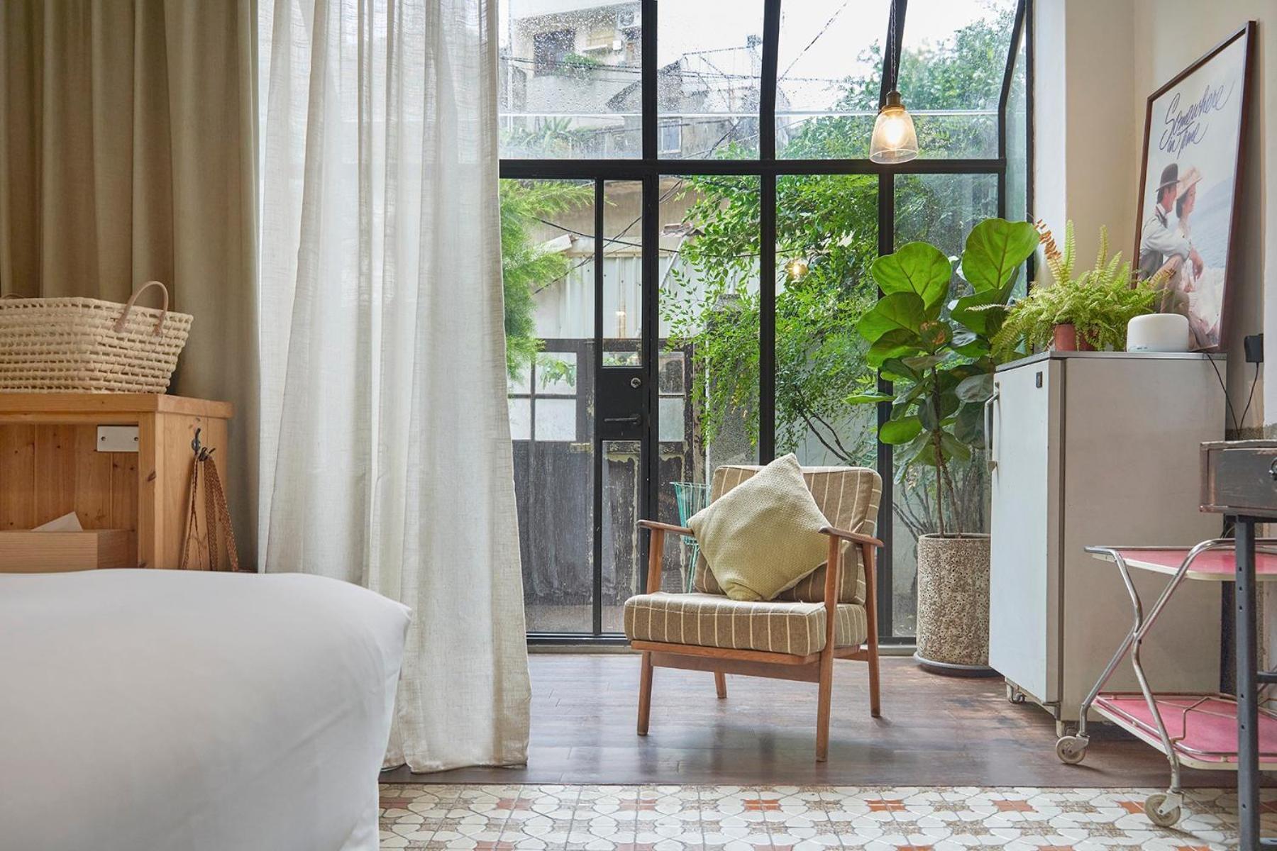 Laile Apartment Tainan Bagian luar foto